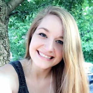 Meet your Posher, Lauren